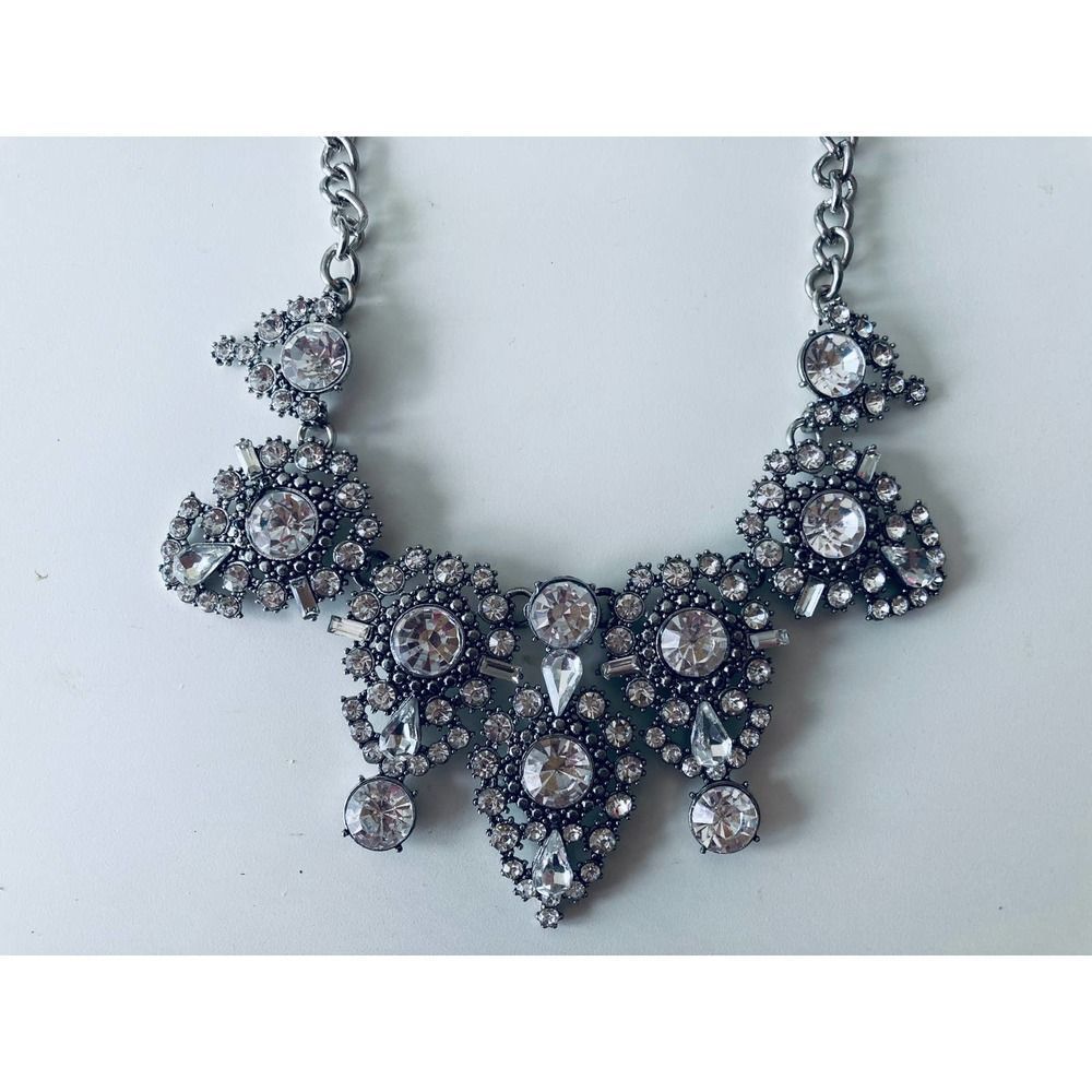 Formal Rhinestone Necklace! - Picture 4 of 9